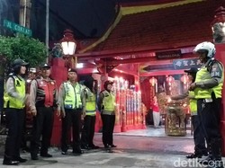 Jelang Sembahyang Imlek, 30 Kelenteng di Surabaya Dijaga Polisi