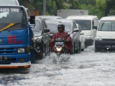 Diguyur Hujan Sejak Pagi, Kawasan Sawah Besar Kebanjiran