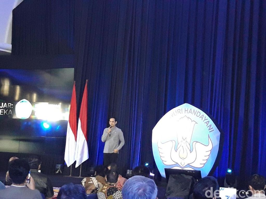 Nadiem Minta Kampus Beri Hak Mahasiswa Magang 3 Semester Nadiem Minta Kampus Beri Hak Mahasiswa Magang 3 Semester