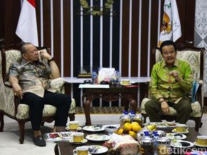 Bahas Pembangunan Daerah, Ketua DPD Bertemu Pengurus Apdesi