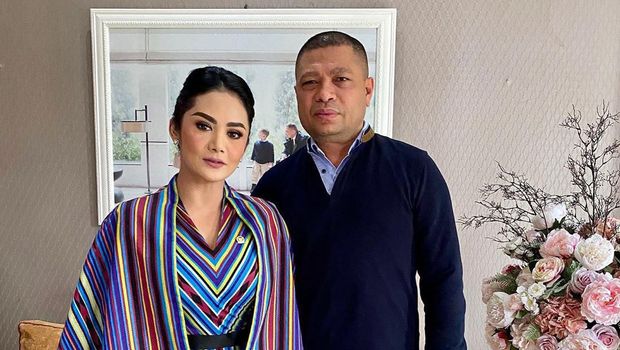 Krisdayanti dan Raul Lemos