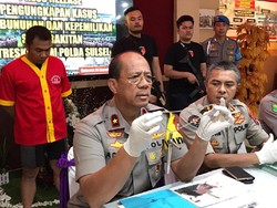 Polda Sulsel Tangkap Pria Pembuat-Penjual Pen Gun