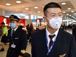 Baik Hati, Pria Beri 500 Masker Gratis di China Demi Lawan Corona