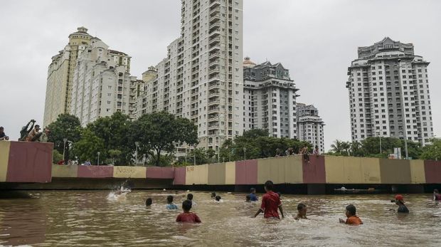 DKI Sebut Banjir 3 Meter di Underpass Kemayoran Urusan Pusat