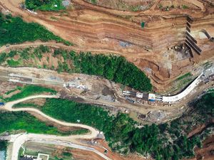 2 Bendungan Pengendali Banjir Jakarta Rampung 2021