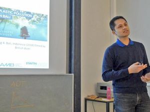 Peneliti Indonesia di Aachen Mengembangkan Bakteri Pencerna Plastik