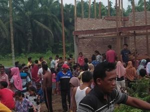 Seorang Pria Ditemukan Tewas Tergantung dalam Rumah Kosong di Labura Sumut