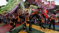 Kemeriahan Parade Imlek di Dufan Ancol
