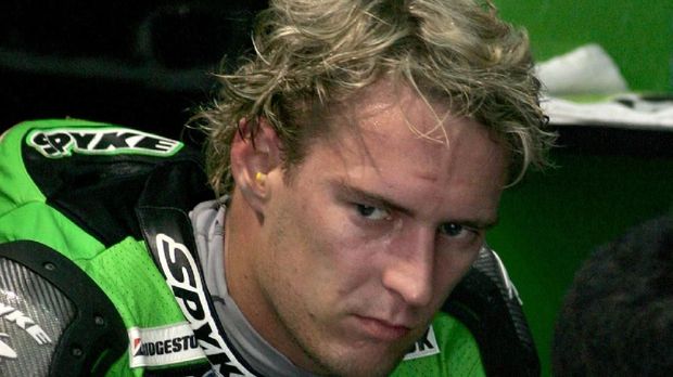 Anthony West tuding Marc Marquez dan Valentino Rossi curang untuk juara dunia.