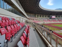 Papua Bangkit punya kapasitas 40 ribu penonton dengan tipe kursi single seat. 