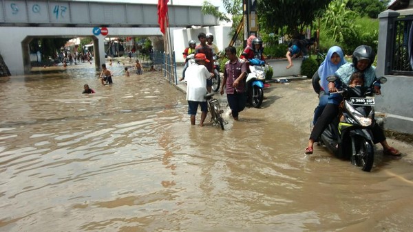 Hasil gambar untuk BANJIR