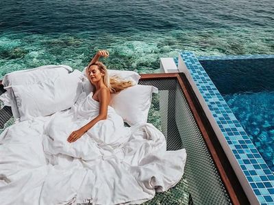 Nginap di Hotel Ini, Anda Benar-benar Tidur di Atas Laut