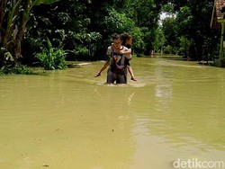Dikepung Banjir, Lima Dusun di Kabupaten Pekalongan Terisolir