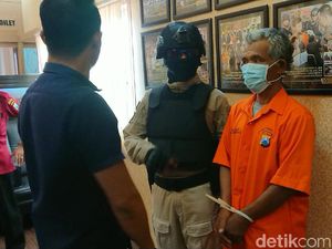 Polisi Periksa Tujuh Saksi Kasus Ayah Perkosa 2 Putri Kandung Polisi Periksa Tujuh Saksi Kasus Ayah Perkosa 2 Putri Kandung