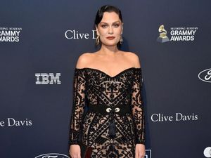 Video: Jessie J Ungkap Kondisi Setelah Operasi Kanker Payudara Video: Jessie J Ungkap Kondisi Setelah Operasi Kanker Payudara