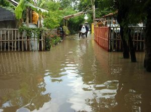Penampakan Banjir di Tegal karena Tanggul Jebol