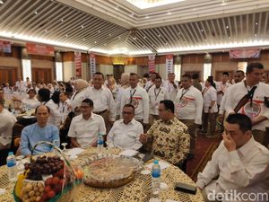 Momen Kangen-kangenan Anies dan Sandi yang Tak Bertemu 7 Bulan