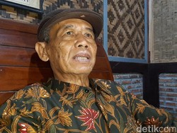 Ahmad Tohari Penulis Ronggeng Dukuh Paruk Dirawat di RS, Begini Kondisinya