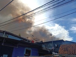 1 Orang Tewas dalam Kebakaran di Peninggaran Timur Jaksel