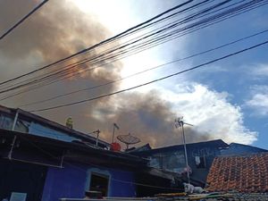 1 Orang Tewas dalam Kebakaran di Peninggaran Timur Jaksel 1 Orang Tewas dalam Kebakaran di Peninggaran Timur Jaksel