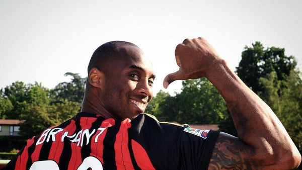 Kobe Bryant, Sang Legenda di Antara Bintang Sepakbola
