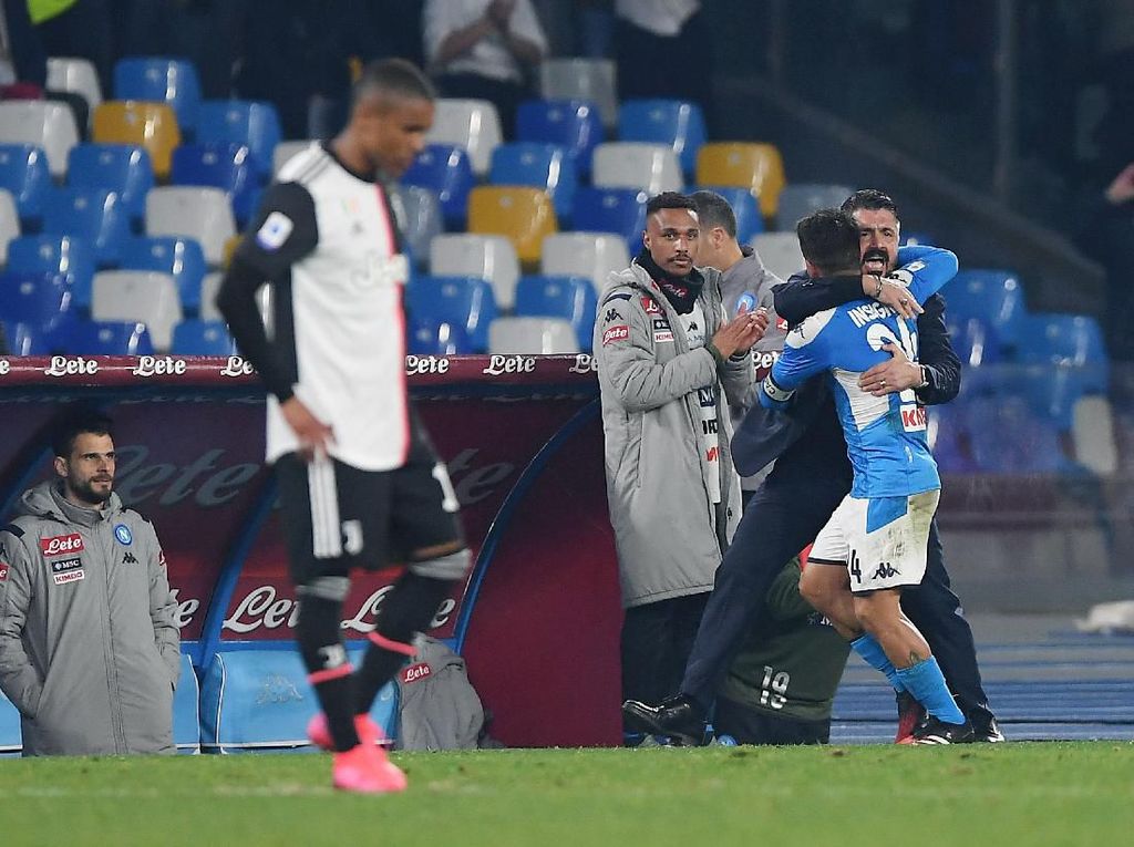 Secuil Kegembiraan Sarri Usai Juventus Dikalahkan Napoli