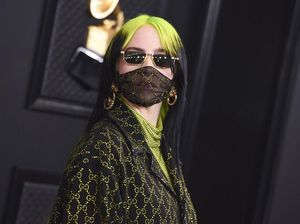 Bukan Cuma Billie Eilish, Artis Ini Juga Bawa Pulang Piala Grammy Pertamanya Bukan Cuma Billie Eilish, Artis Ini Juga Bawa Pulang Piala Grammy Pertamanya