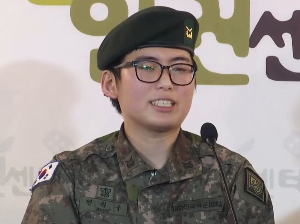 Kisah Miris Tentara Transgender Pertama Korea yang Tewas Bunuh Diri Kisah Miris Tentara Transgender Pertama Korea yang Tewas Bunuh Diri