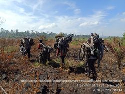 Kapolda Riau Resmikan Posko Relawan Karhutla