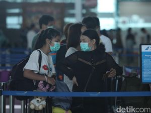 Alasan RI Belum Perlu Perketat Syarat Perjalanan Meski Kasus COVID Ngegas Lagi Alasan RI Belum Perlu Perketat Syarat Perjalanan Meski Kasus COVID Ngegas Lagi