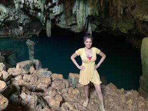 Gua Cantik Tempat Angel Karamoy Basah-basahan