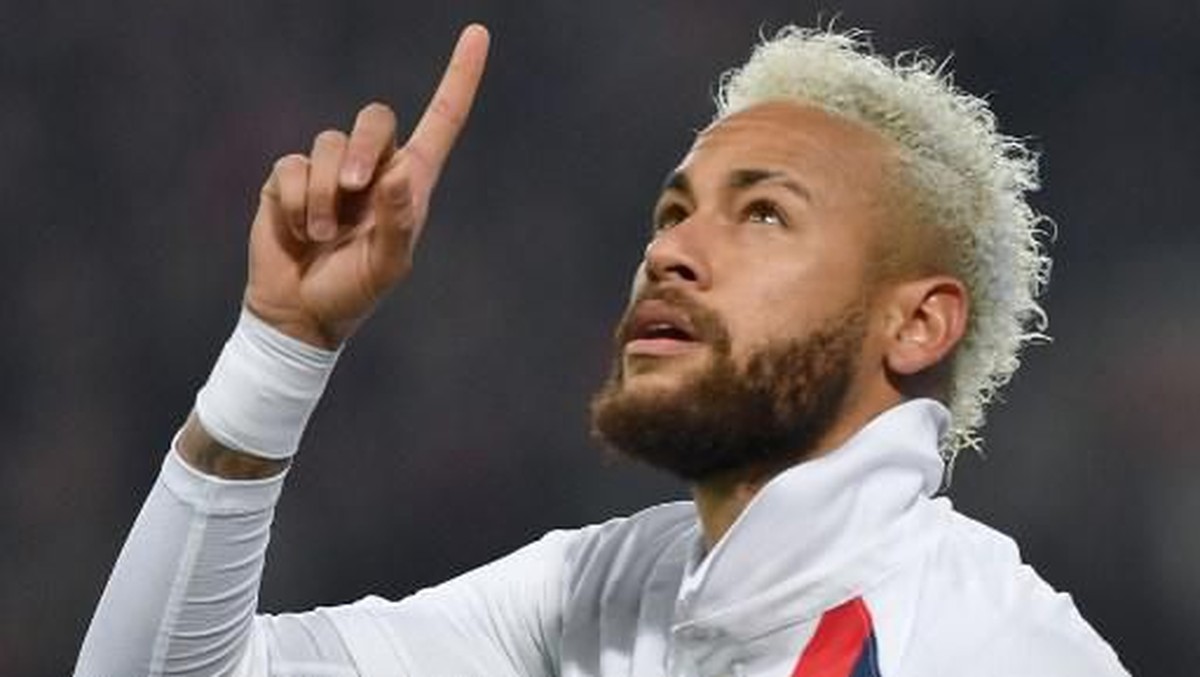 Neymar mencetak gol saat Borussia Dortmund vs Paris Saint-Germain (Foto: DENIS CHARLET / AFP)