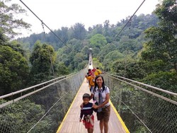 Ini Lho Jembatan Gantung yang Terkenal di Sukabumi