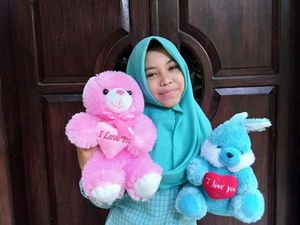 Cobaan Orangtua Rosidah Melihat Anaknya Tak Bernyawa dengan Tubuh Gosong Cobaan Orangtua Rosidah Melihat Anaknya Tak Bernyawa dengan Tubuh Gosong