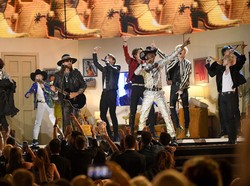 Penampilan Singkat BTS Curi Perhatian