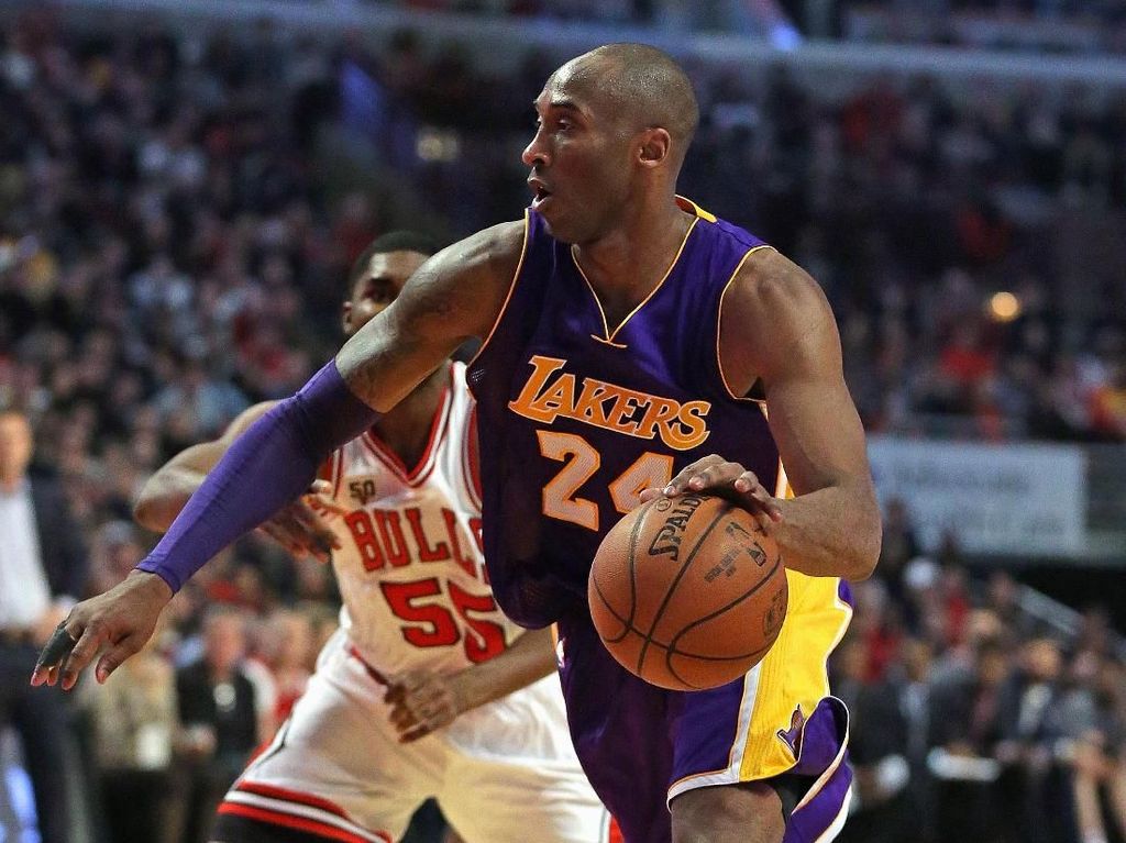 Perusahaan Helikopter yang Ditumpangi Kobe Bryant Angkat Bicara Perusahaan Helikopter yang Ditumpangi Kobe Bryant Angkat Bicara