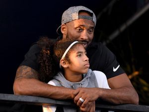 Istri Kobe Bryant Disebut Tuntut Perusahaan Heli yang Tewaskan Suaminya Istri Kobe Bryant Disebut Tuntut Perusahaan Heli yang Tewaskan Suaminya