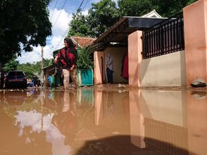 Permukiman di Cilegon Tergenang, Wali Kota Persoalkan Drainase Jalan Tol