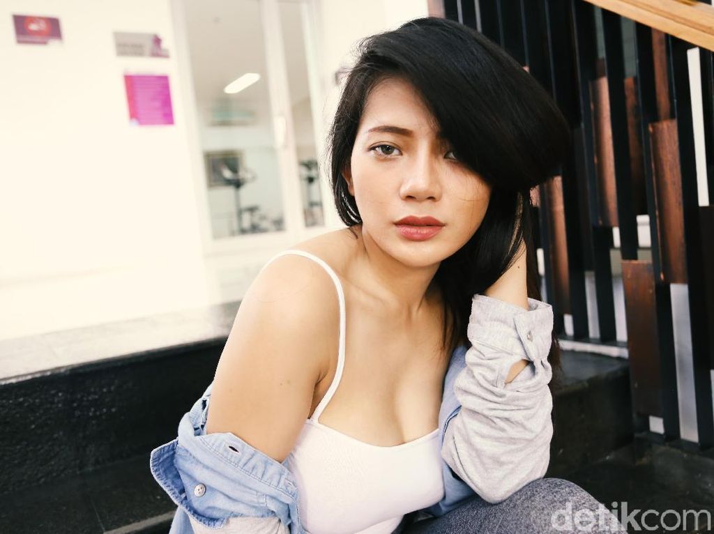 Dinar Candy Suudzon Berlliana Lovell Simpanan Gadun Dinar Candy Suudzon Berlliana Lovell Simpanan Gadun