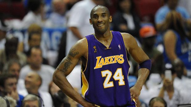 Kobe Bryant menghabiskan 20 tahun karier bersama Los Angeles Lakers.