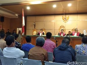 Kesaksian Waras Wasisto Beratkan Iwa Karniwa di Sidang Suap Meikarta Kesaksian Waras Wasisto Beratkan Iwa Karniwa di Sidang Suap Meikarta
