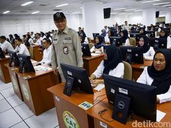 Kisah Unik Pelamar CPNS: Pakai Jimat hingga Ikut Tes Usai Melahirkan