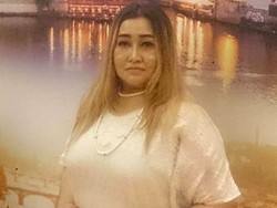 Di Pemakaman, Putri Johny Indo Bela MeMiles: Itu Advertising Online