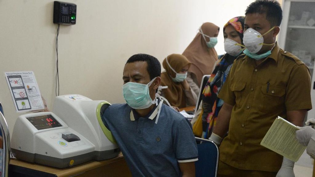 Kembali dari China, Mahasiswa Aceh Diperiksa Kesehatan Kembali dari China, Mahasiswa Aceh Diperiksa Kesehatan