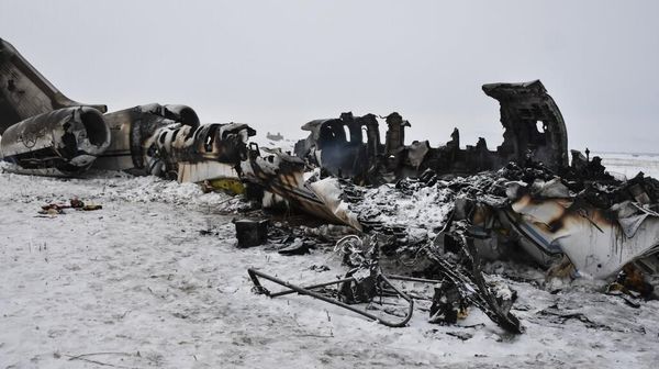 Potret Pesawat Jatuh dan Terbakar yang Diklaim Taliban Milik AS