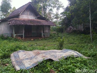 Mengintip Rumah Tempat Sukiyah Hidup Sebatang Kara