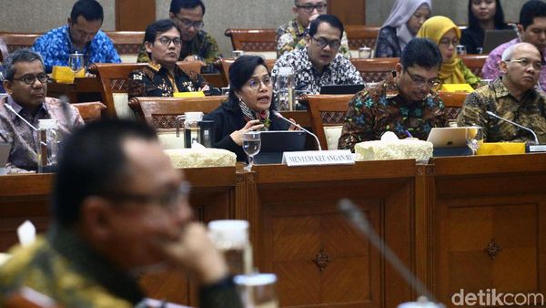 Saat Sri Mulyani Bicara Kondisi Ekonomi Global di DPR