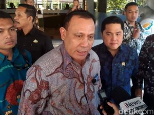 Momen Firli Bahuri Sambangi Kantor Erick Thohir