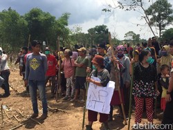Tanah Sengketa Diukur BPN, Warga Palembang Angkat Bambu Runcing