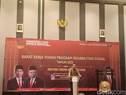 Buka Raker Program Rehabilitasi Sosial, Mensos Minta Balai Resos Dipercantik